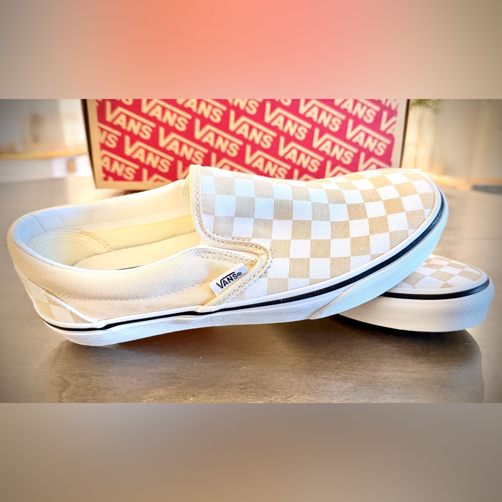 NEW in BOX! Vans Classic Slip-On in Beige and White Checkerboard